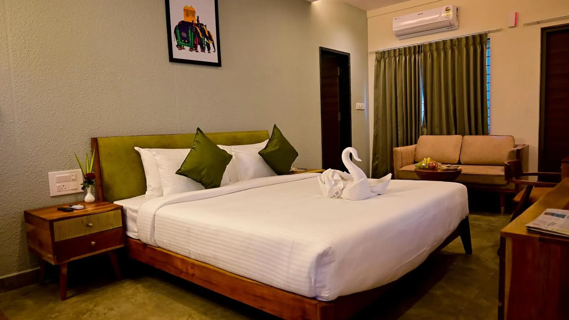 Tgi Livancia Hillside Mysore 0*,